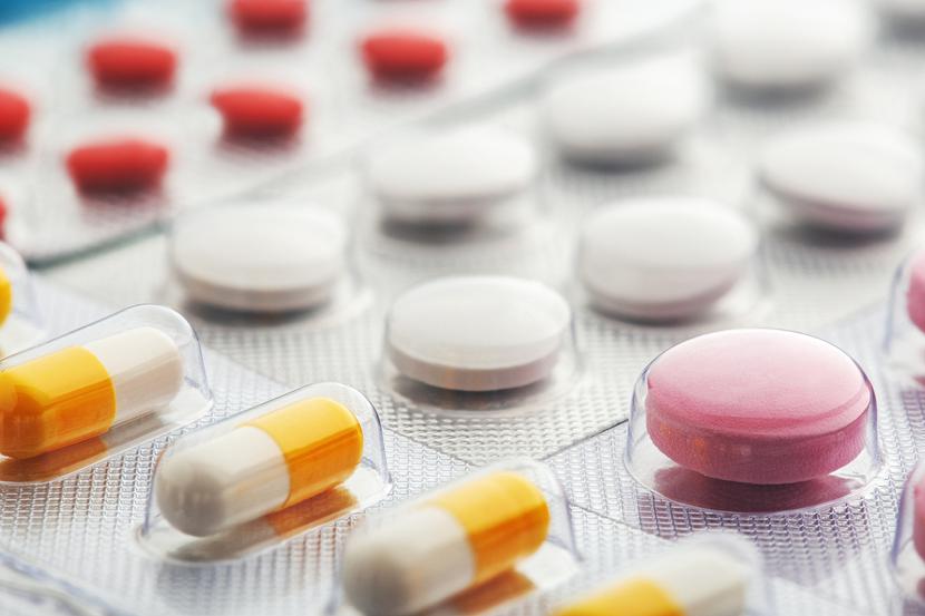 Leki zawierające pseudoefedrynę są powszechnie stosowane w leczeniu objawów przeziębienia i grypy, takich jak ból głowy, gorączka i ból, alergiczny nieżyt nosa lub naczynioruchowy nieżyt nosa u osób z przekrwieniem błony śluzowej nosa.