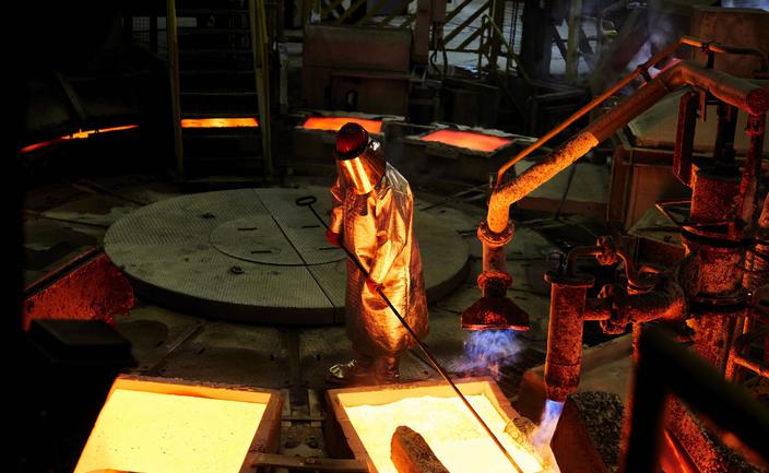 Rekord ceny miedzi, ale analityk Erste obniżył rekomendację dla KGHM