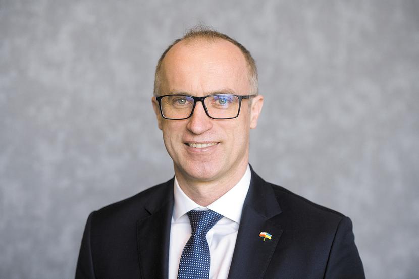Dr Grzegorz Cessak, prezes Urzędu Rejestracji Produktów Leczniczych, Wyrobów Medycznych i Produktów Biobójczych.