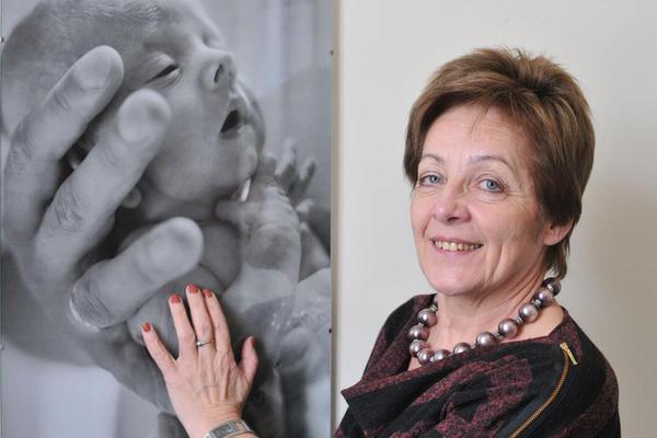 Prof. dr hab. n. med.  Ewa Helwich, konsultant w Instytucie Matki i Dziecka w Warszawie oraz konsultant krajowa w dziedzinie neonatologii