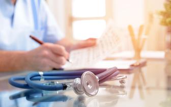 Organizacje lekarskie apelują o zmiany w projekcie ustawy o jakości