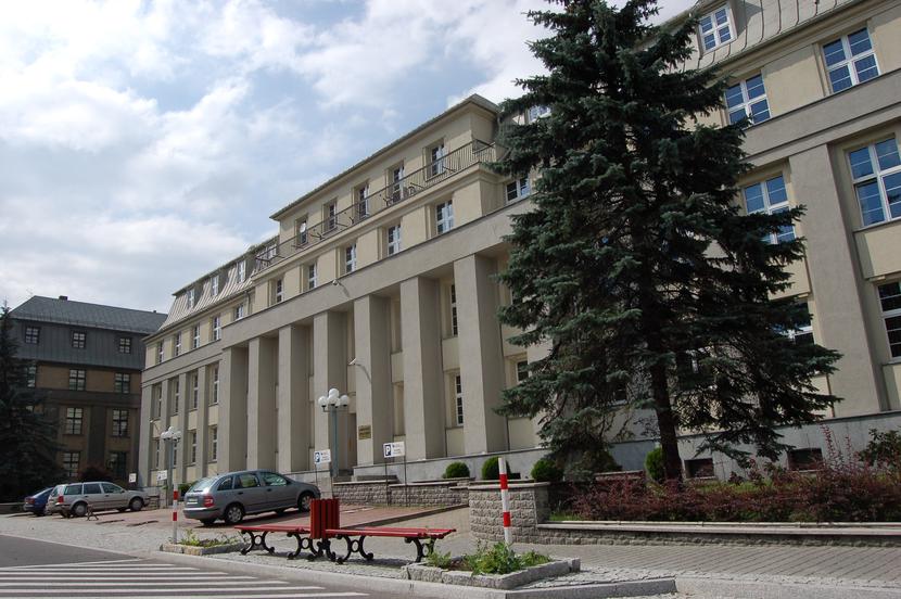 Polska Grupa Górnicza - główna siedziba spółki przy ul. Powstańców 30 w Katowicach