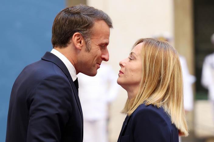 Prezydent Francji Emmanuel Macron spotyka się z premier Włoch Giorgią Meloni w Palazzo Chigi, Rzym, 3 czerwca 2025 r. Tematem rozmów jest m.in. wojna w Ukrainie i stosunki ze Stanami Zjednoczonymi.