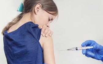 Pediatra: za szczepieniem dzieci w wieku 5-11 lat przeciw COVID-19 przemawiają liczby