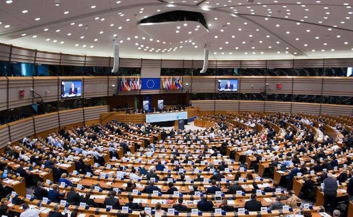 Biznes debatował w fotelach europosłów