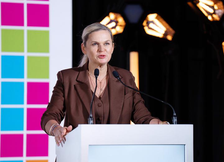 Dzieci pod presją mediów społecznościowych. Eksperci alarmują: potrzebne są regulacje