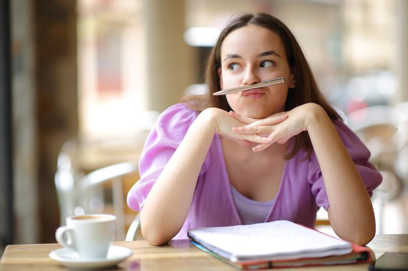 Badania naukowe nie potwierdzają związku między leczeniem psychostymulującym osób z ADHD a nadużywaniem substancji psychoaktywnych w przyszłości. Badania naukowe nie potwierdzają związku między leczeniem psychostymulującym osób z ADHD a nadużywaniem substancji psychoaktywnych w przyszłości.