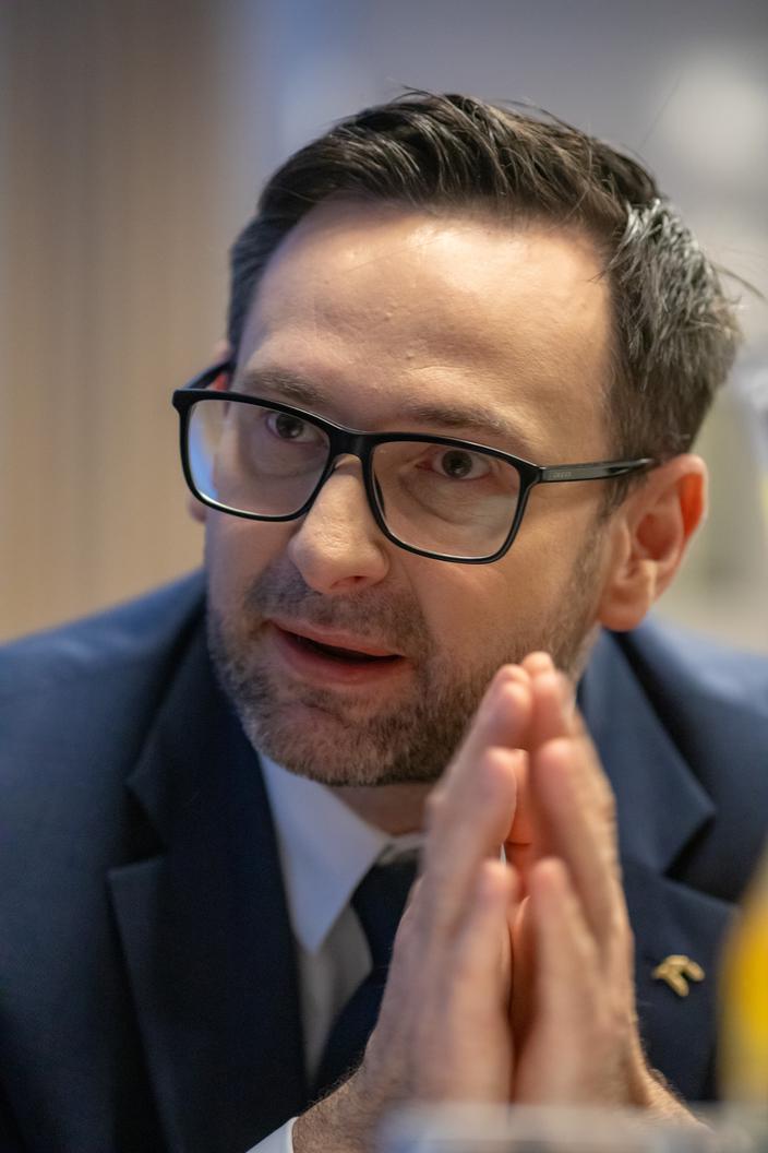 Samorządowiec, prezes, europoseł: