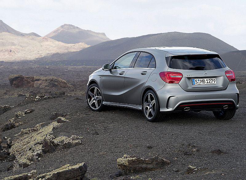 Nowy mercedez klasy A w środku (Fot. materiały prasowe)