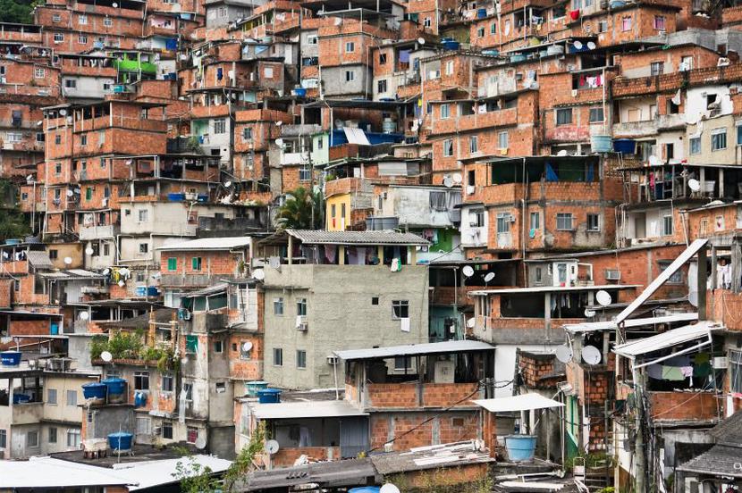 Zabudowania biednej dzielnicy Rio de Janeiro fot. iStock