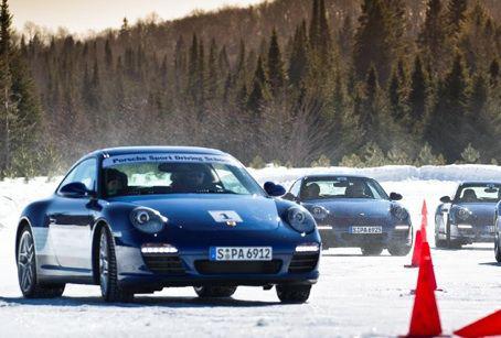 Auta Porsche podczas kursu (fot. porsche.com)