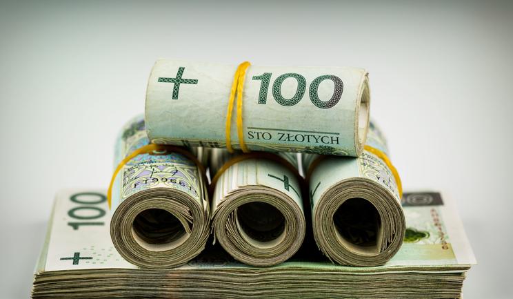 Lokaty na 6 miesięcy. 6,10 proc. na szczycie podium, lecz tylko na start