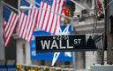 Wall Street stąpa po niepewnym gruncie
