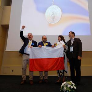 W świecie pszczół liczą się relacje