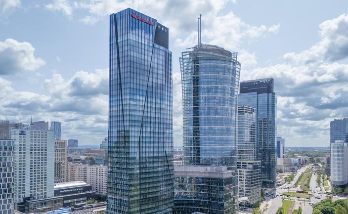 Raport: Zatrudnienie w sektorze bankowym – III kwartał 2025 r.