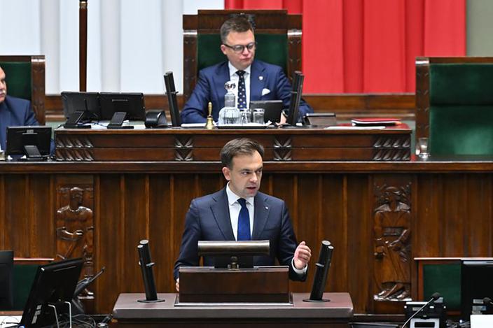 Budżetowe starcie: