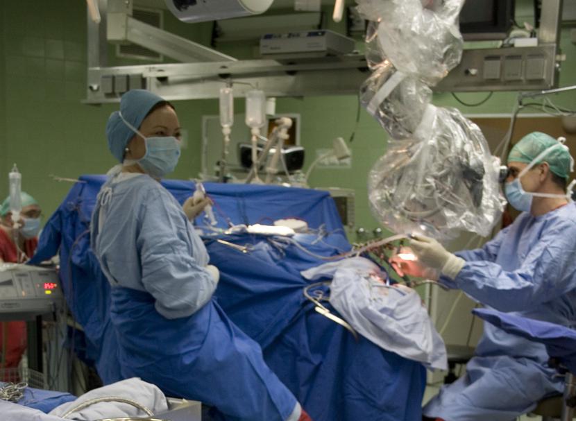 Operacja trepanacji czaszki w WSS5. Fot. WSS5