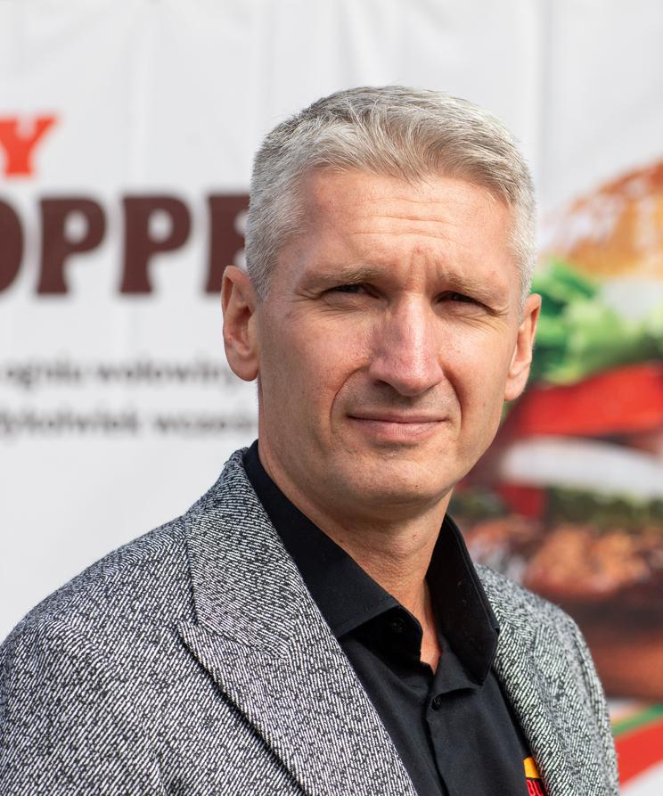 Setki milionów na nowe restauracje Burger Kinga i Popeyes