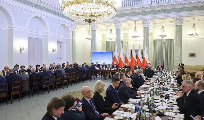 Pałacowy ceremoniał: