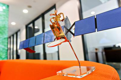 Kolory z satelity.Biuro Astry CEE to barwny kolaż.Ma być nowocześnie i inspirująco