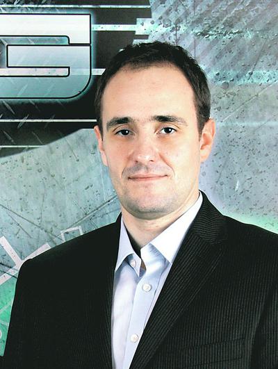 Wydawanie gier innych firm jest lekarstwem na sezonowość biznesu — zgodnie twierdzą Remigiusz Kościelny, prezes Vivid Games, i Grzegorz Miechowski, szef 11bit studios. Ich firmy są w stanie wypuścić na rynek własną grę raz na kilka kwartałów. Jako wydawcy zapewnią sobie dodatkowe przychody między własnymi premierami. Perełek będą szukać nie tylko w Polsce, ale też w Azji czy Ameryce Łacińskiej.