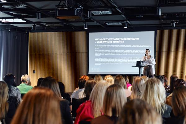 Edukacja, która kształtuje standardy medycyny estetycznej