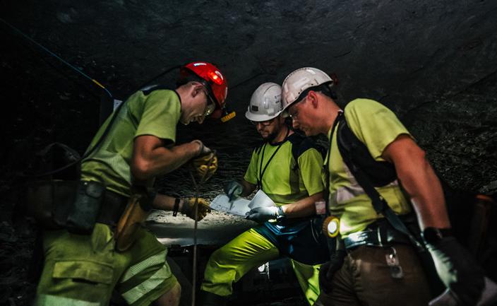 Cyfrowa rewolucja w górnictwie i hutnictwie