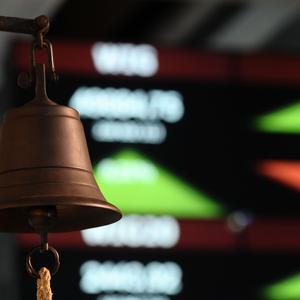 Skok Comarchu, upadek Altusa