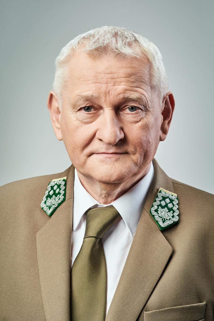 Pełniący obowiązki Pełniący obowiązki