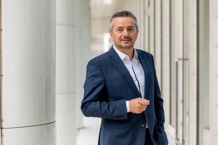 Multibranżowy inwestor: