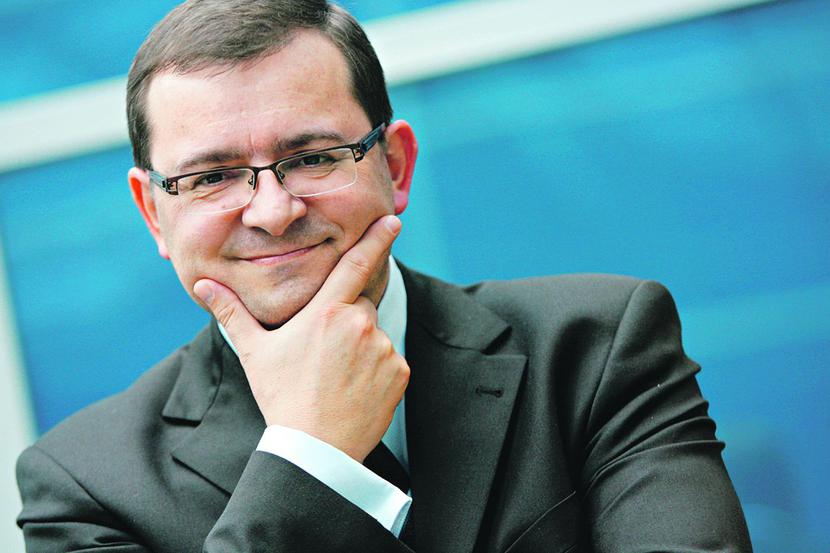 CISZEJ JEDZIESZ…: Jean Anthoine, od czterech lat zarządzający polskim Carrefourem, chce, by sieć obsługiwała dziennie ponad milion Polaków (dziś to ponad 800 tys.). Brakujących klientów poszuka w małych miejscowościach, dokąd konkurentom się nie spieszy. [FOT. WM]