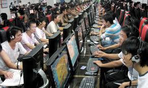 Populacja internautów w Chinach w 2012 r. zwiększyła się o 51 mln użytkowników 