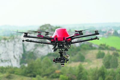 Firma FlyTech UAV, producent systemów bezzałogowych podjął kolejne wyzwanie. Opracuje prototypy dronów do inspekcji trudnodostępnych obiektów. Projekty są współfinansowane z dotacji unijnych.