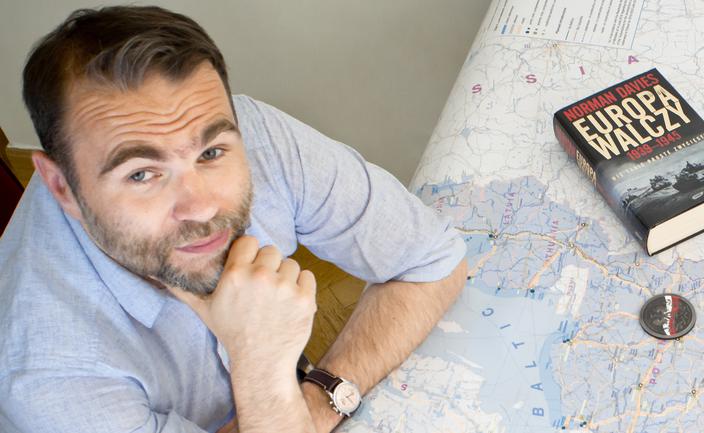 Jacek Bartosiak już nie kieruje Play of Battle