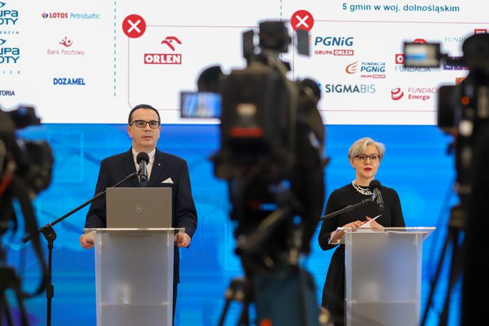 Polityka zamkniętych drzwi: