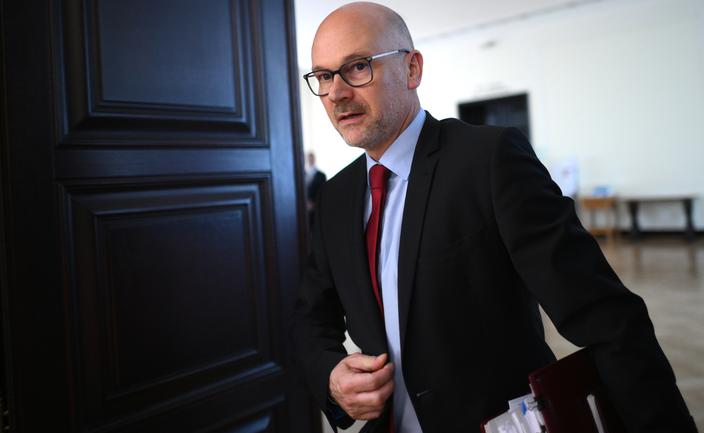 Nie będzie przymusowych etatów z automatu. Projekt MRPiPS stracił zęby