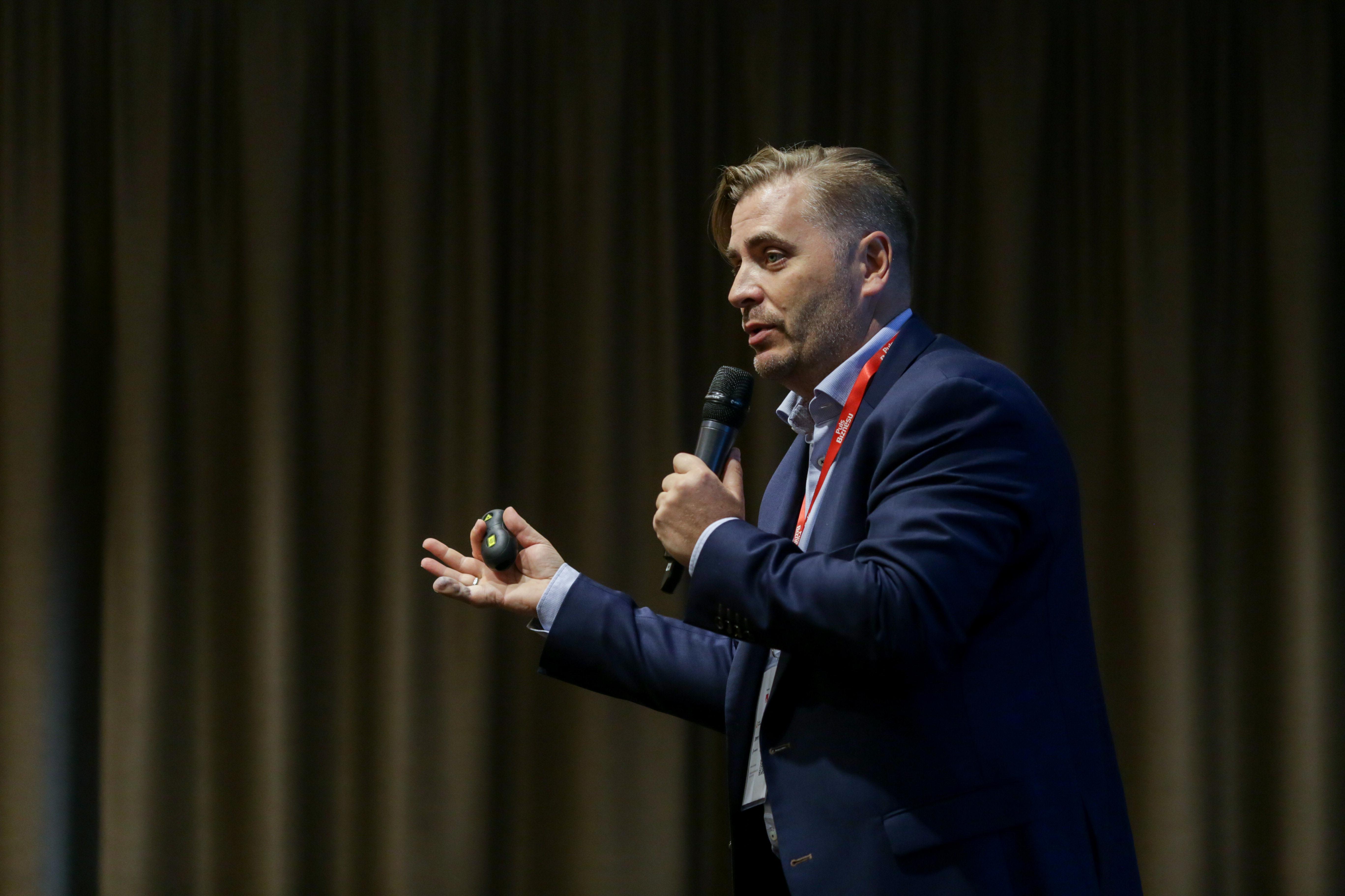 iWealth: warto inwestować w złoto