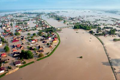 Wczoraj, 17 sierpnia, nadal pozostawało bez prądu około 5 tys. domostw z ponad 150 tys. pozbawionych energii tuż po przejściu nawałnicy — informowała Energa.