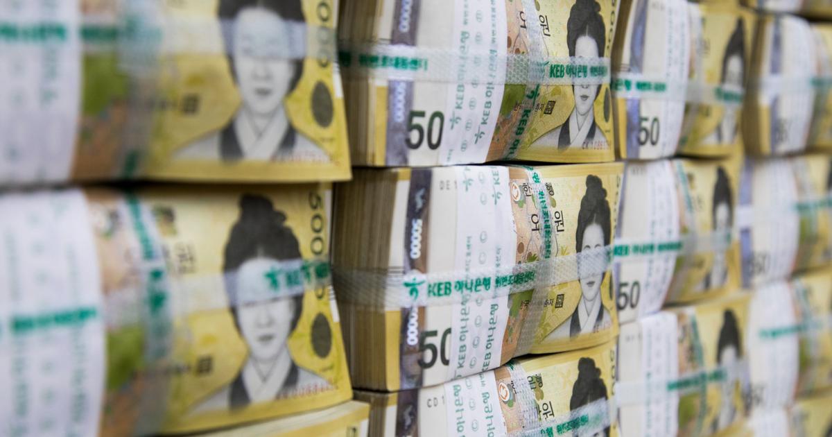 Koreański fundusz emerytalny sprzedaje dolary, by bronić wona