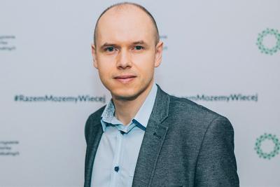 Po latach: Piotr Cieślak, dyrektor zarządzający SII docenia proponowane rozwiązania, jednak zauważa, że temat ten poruszany był już wielokrotnie na przestrzeni ostatnich 10 lat.