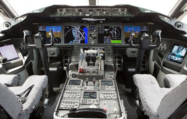 Kokpit Boeinga 787 Dreamliner FOT. Bloomberg
