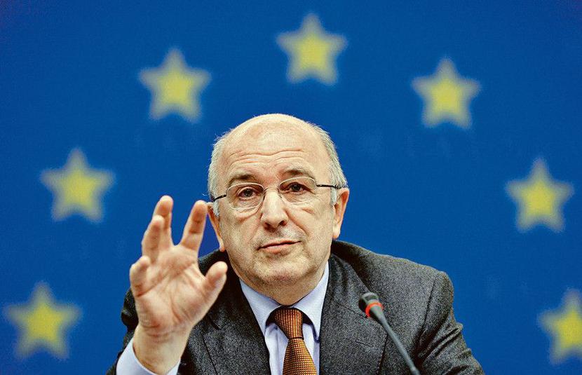 WSZYSCY ZA JEDNEGO: Joaquin Almunia, odpowiedzialny w Komisji Europejskiej za politykę antymonopolową, skłania się do przyjęcia propozycji Google’a, ale najpóźniej do października będzie musiał przekonać do niej pozostałych 27 komisarzy. To na ich weto liczy Allegro. [FOT. WM]
 
 