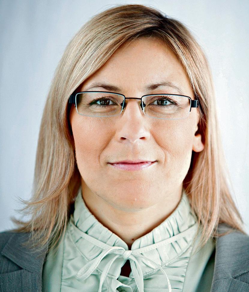W STARYCH
 MURACH: Biuro
 w odremontowanym
 obiekcie nie musi
 oznaczać starych
 i niefunkcjonalnych
 wnętrz ani braku
 komfortu pracy.
 Dobry architekt
 umie wykorzystać
 urok i walory historii
 miejsca, wprowadzając
 jednocześnie
 nowoczesne
 rozwiązania
 architektoniczne
 i instalacyjne,
 które pozwolą
 zakwalifikować
 dany obiekt nawet
 do najwyższej klasy
 w ramach określonego
 standardu
 — mówi Małgorzata
 Baran-Barańska
 z Cushman
 & Wakefield.
 [FOT. ARC]