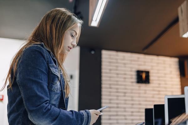 Handel elektroniką wymaga refleksu