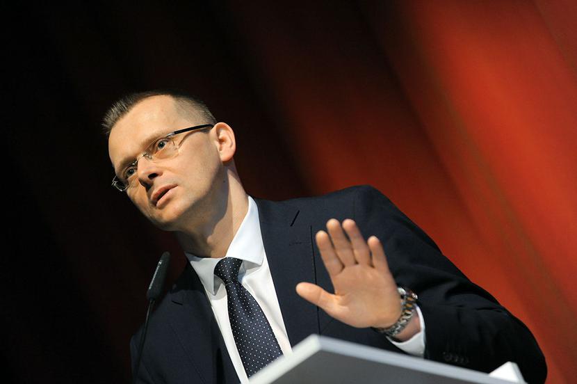 DYNAMICZNA SYTUACJA: