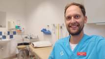 Lekarz w Szwecji: system no-fault sprawia, że pracując czuję się bezpiecznie