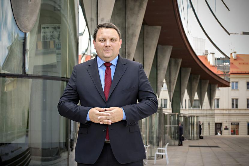 PRZEGLĄD TRWA: