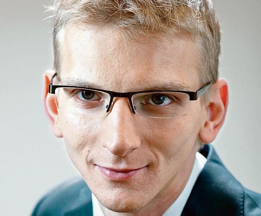 PROJEKT 2.0: — Od pisania wniosku do realizacji projektu mija co najmniej kilka miesięcy, dlatego przedsiębiorcy często mają możliwość uaktualniania swoich przedsięwzięć — mówi Błażej Czajkowski, ekspert od dotacji unijnych z Crido Taxand. [FOT. ARC]
 
 