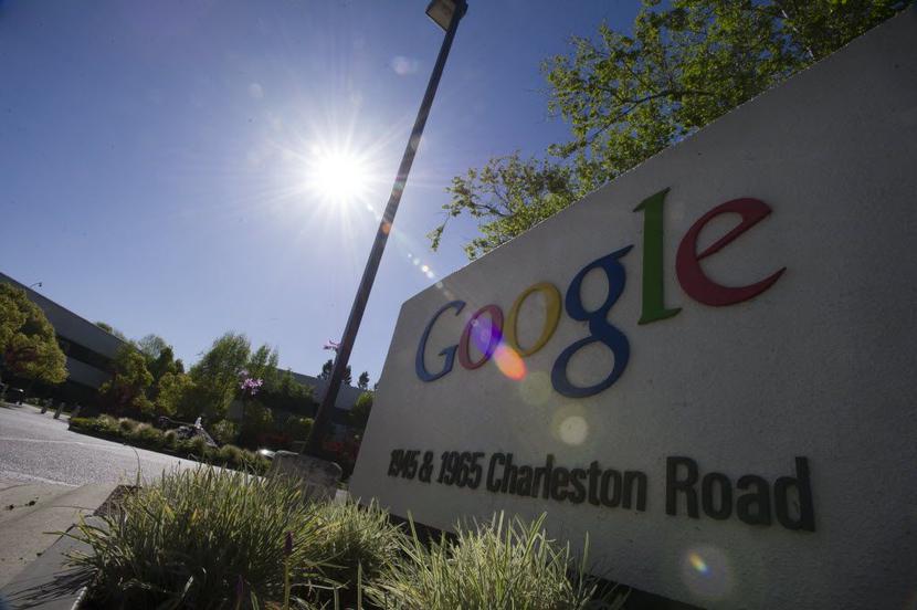 Google dołącza do Facebooka w wyścigu o przejęcie systemu nawigacji satelitarnej Waze (Fot. Bloomberg)