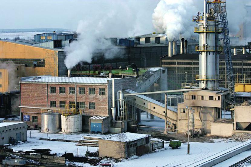 PERŁA DO WZIĘCIA: Krajowa Spółka Cukrowa to ostatni państwowy producent cukru. Firma szacuje, że ma 40-procentowy udział w rynku. Wkrótce ma trafić w prywatne ręce — pracowników i plantatorów. [FOT. ARC]